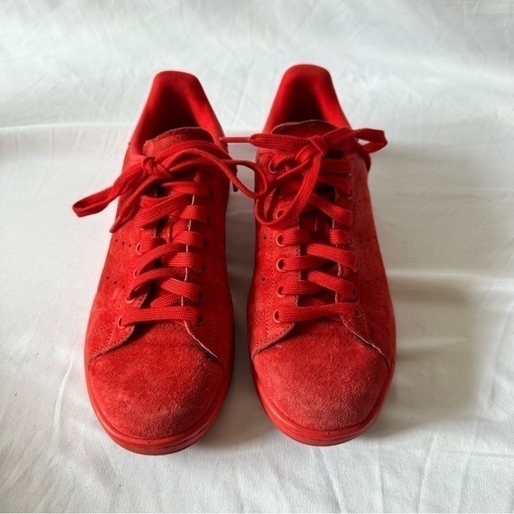 Adidas Men’s Red Suede Stan Smith in Size 6 - Picture 2 of 8